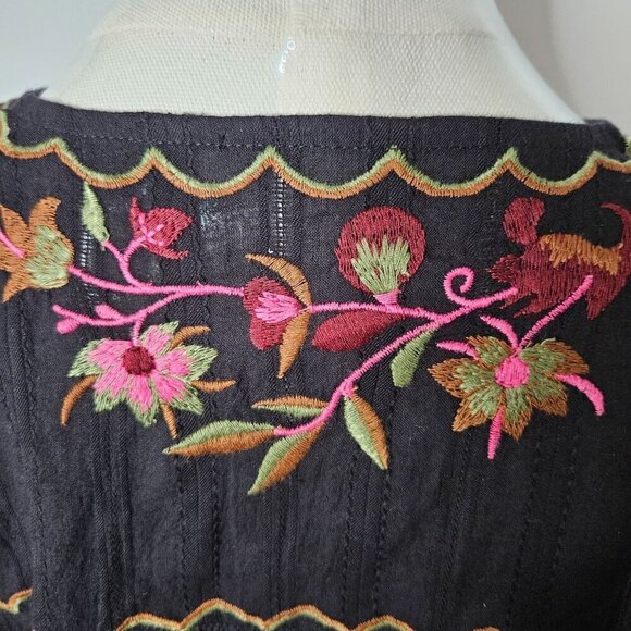 Allison New York Floral Large Top Crop Embroidered Bohemian Peasant Top Colorful - Picture 5 of 8